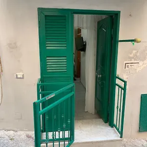 https://la-casa-dei-nonni.hotels-amalfi.com